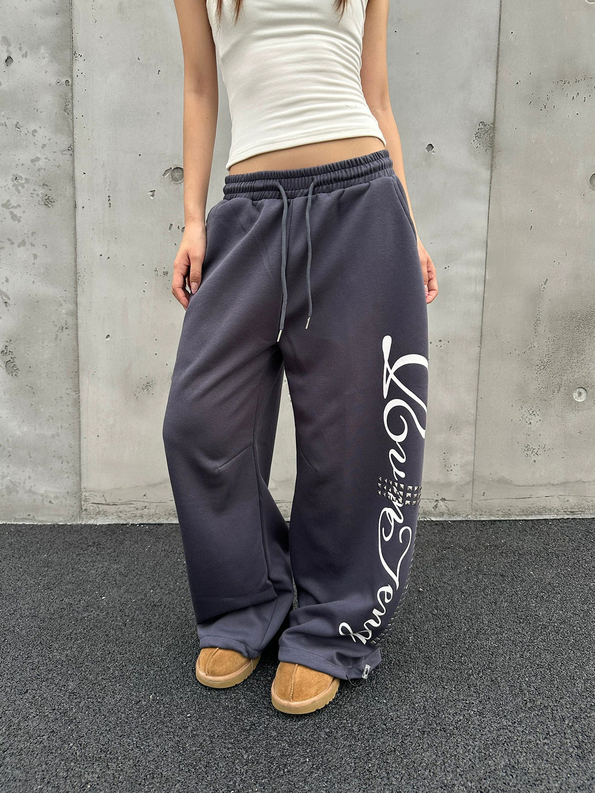 BADMUSE Letter Print Rivet Wide-Leg Drawstring Sweatpants