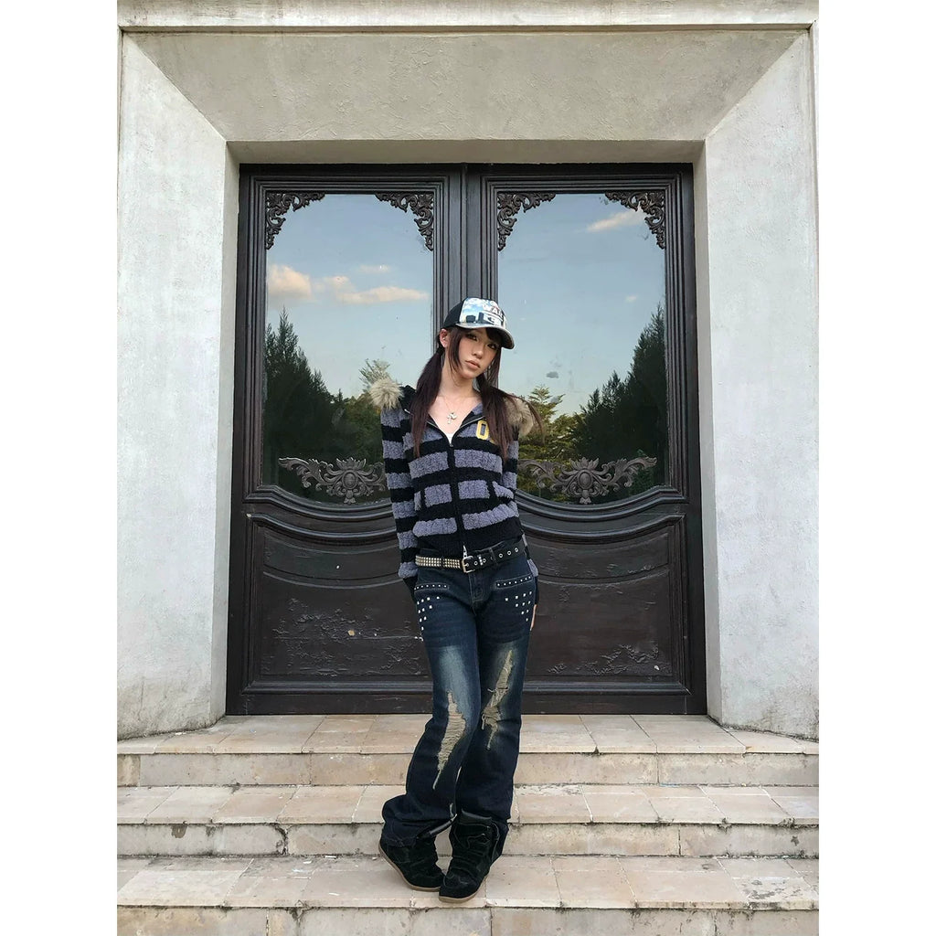BADMUSE Rivet Distressed Straight Jeans