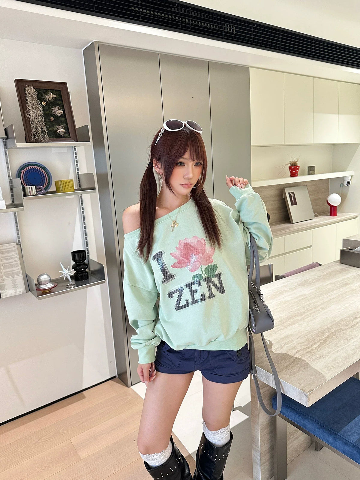 BADMUSE Off-Shoulder Printed Sweatshirt