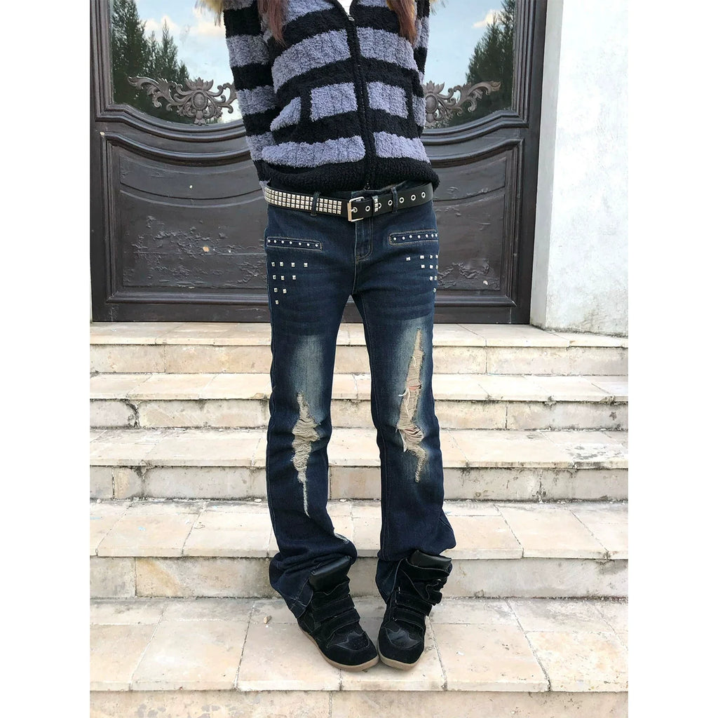 BADMUSE Rivet Distressed Straight Jeans